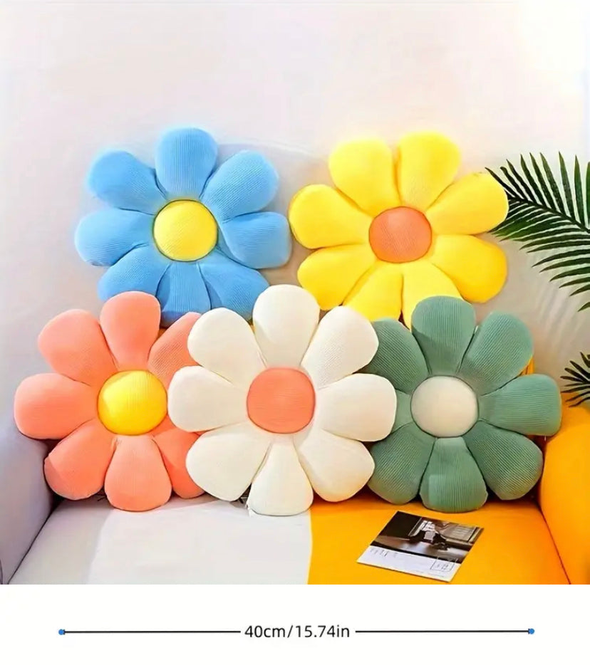 Sunflower-Shaped Plush Cushion